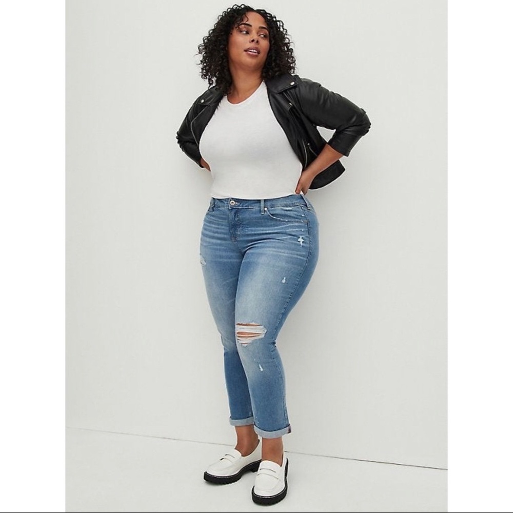 Torrid Boyfriend Straight Jean - Vintage Stretch Medium Wash